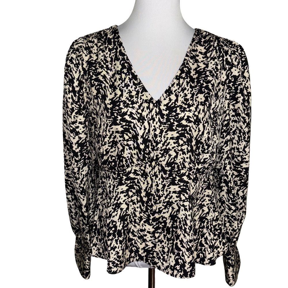 Gibson Latimer Black Cream Abstract Blouse